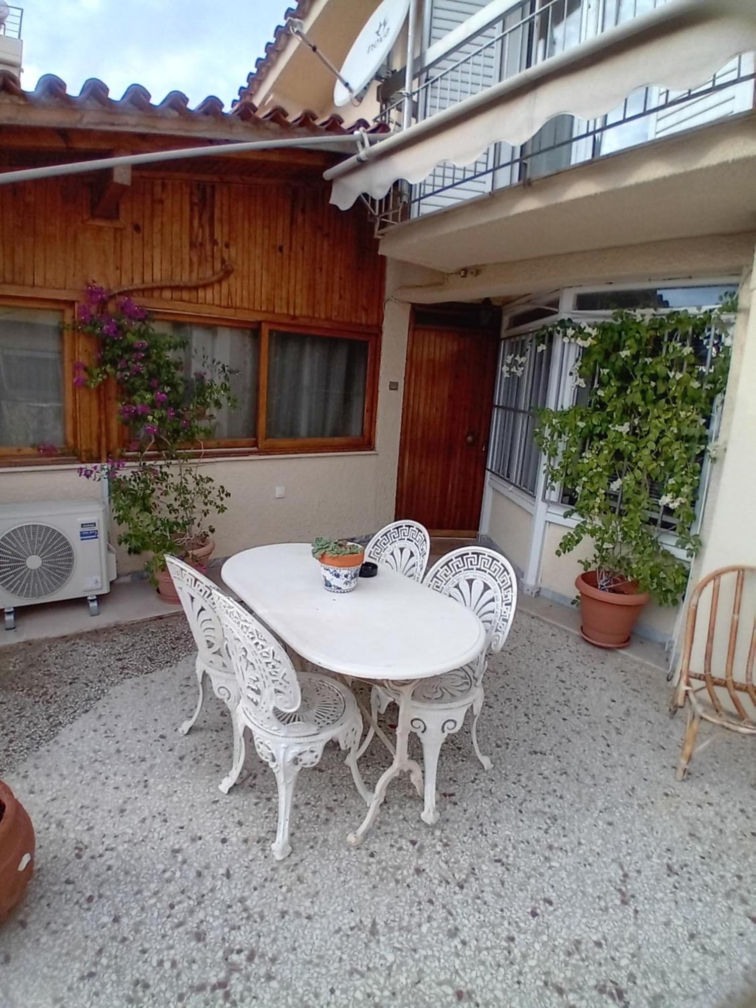 Sunny Apartment Northern Атина Екстериор снимка