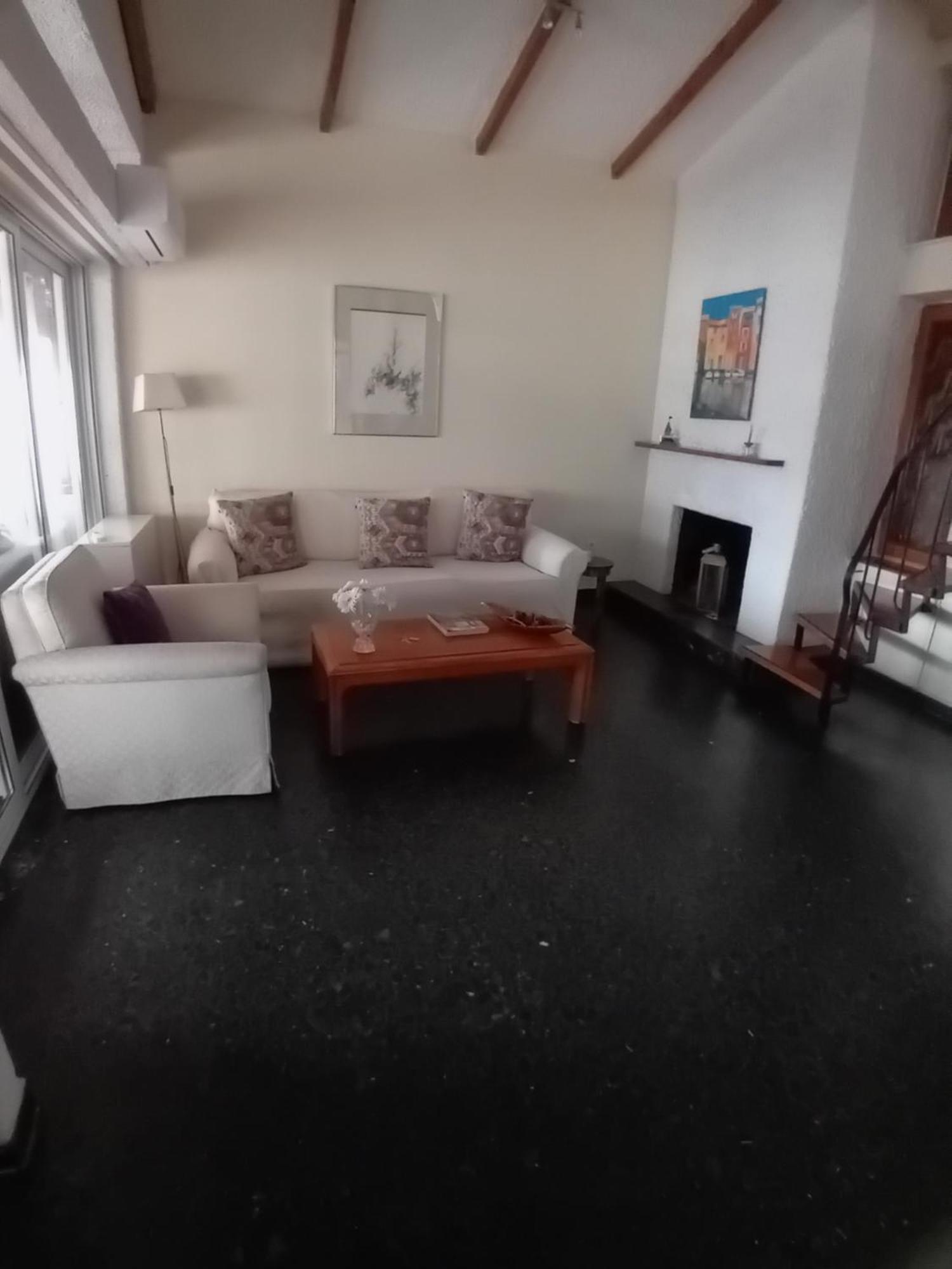 Sunny Apartment Northern Атина Екстериор снимка